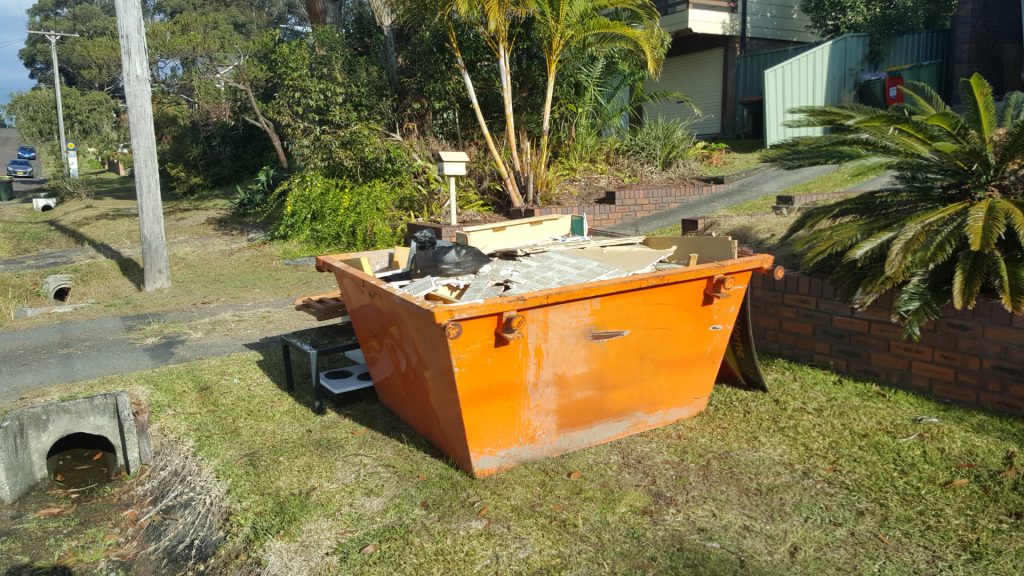 4 yard mini bin for rental